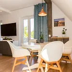 Hus Mattgoot - *